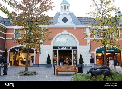 designer outlet roermond uk.